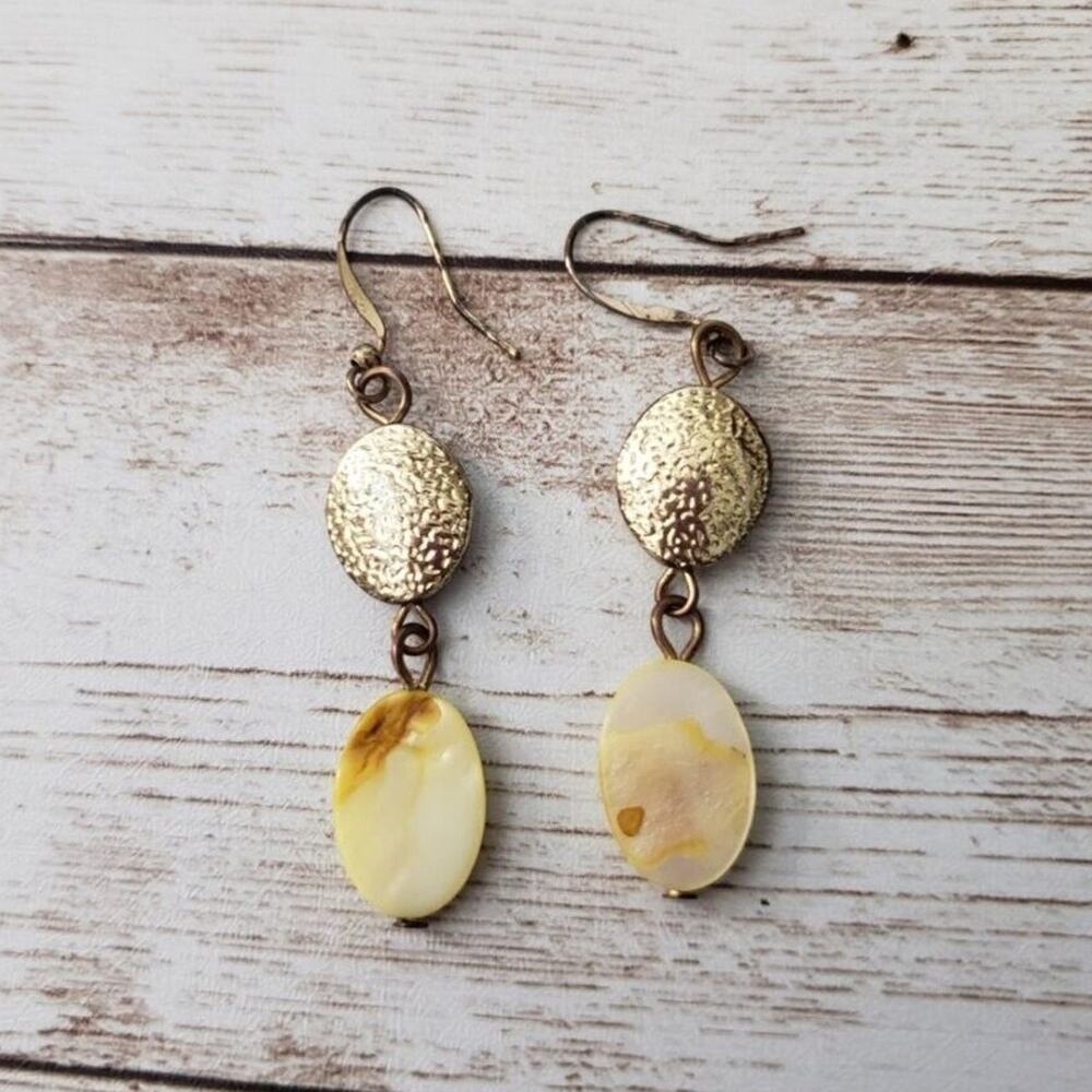 Vintage Earrings Dangle Earrings Cream & Gold Tone - Condition Issues